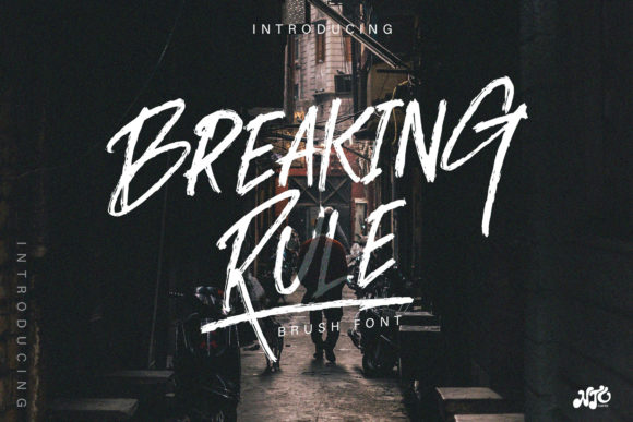 Breaking Rule: The Bold Display Font for Campaigns